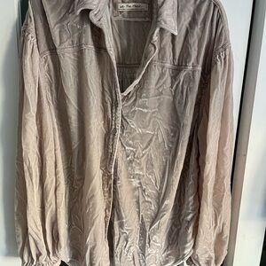 We The Free Soft Gray Top